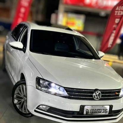 VOLKSWAGEN JETTA 2.0 COMFORTLINE FLEX 4P TIPTRONIC